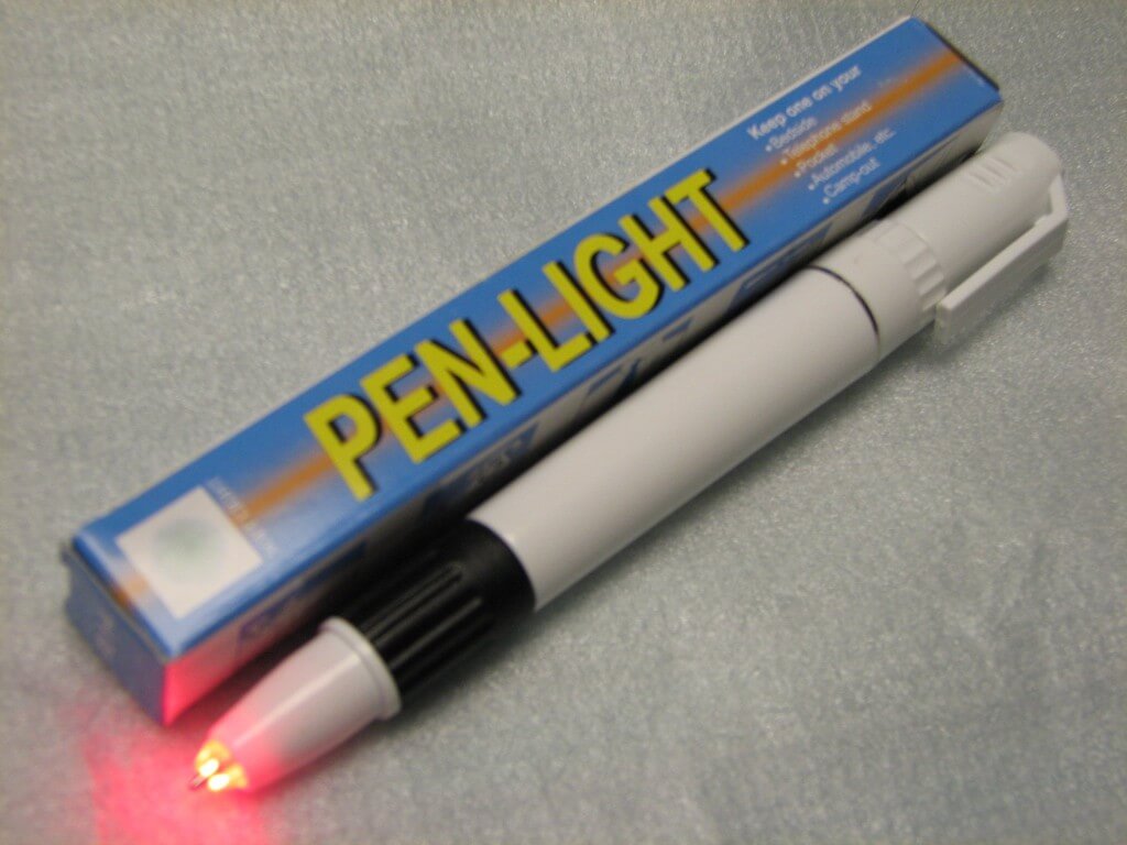 Are you tired of having ideas in the middle of the night?  Don't want to forget those thoughts, but also don't want to turn on the light?  Write at night with PenLight 