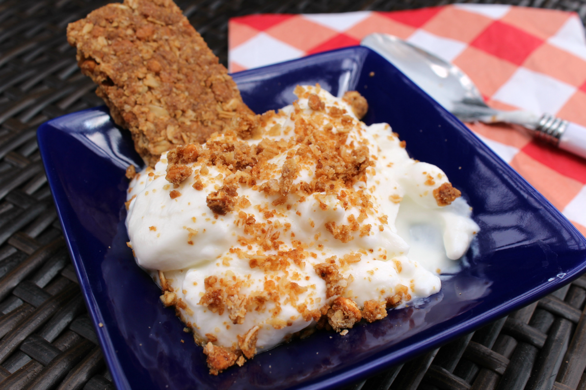 EASY Oats 'n Honey Vanilla Greek Yogurt This Mama's Life