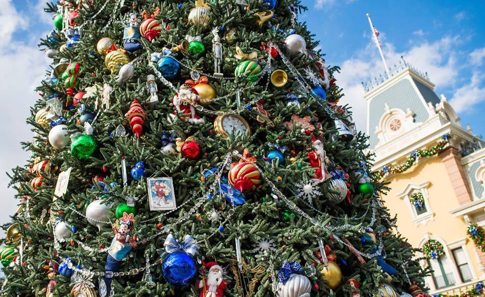 Disney World Christmas Celebrations on a Budget