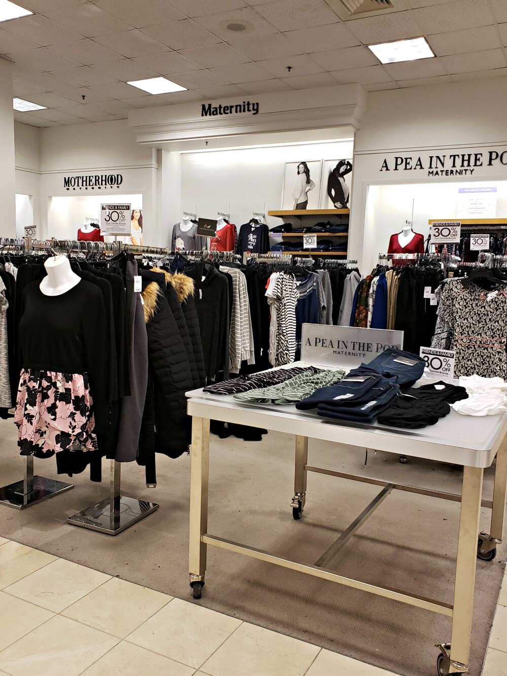 Macy's store pregnancy clothes